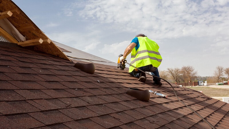 Why Hiring Trusted Roofing Contractors Matters for Long-Term Roof Protection