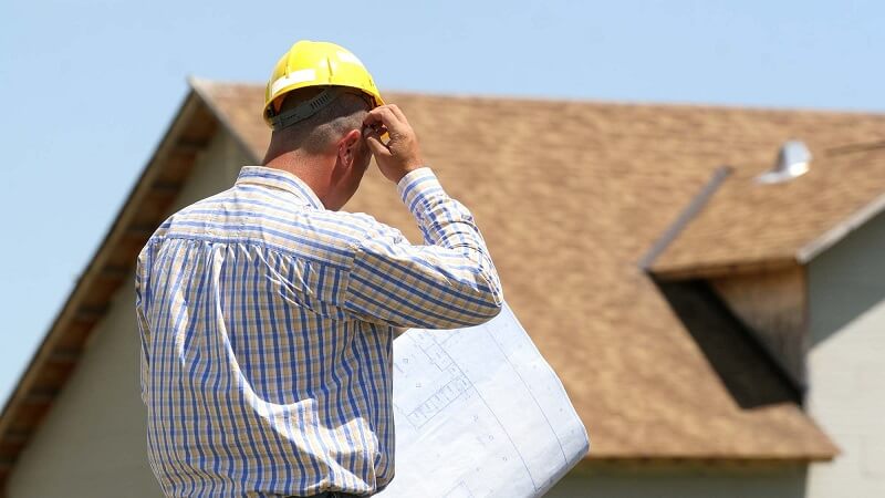 7 Questions to Ask a Roof Replacement Contractor in Ohio Before Signing Anything