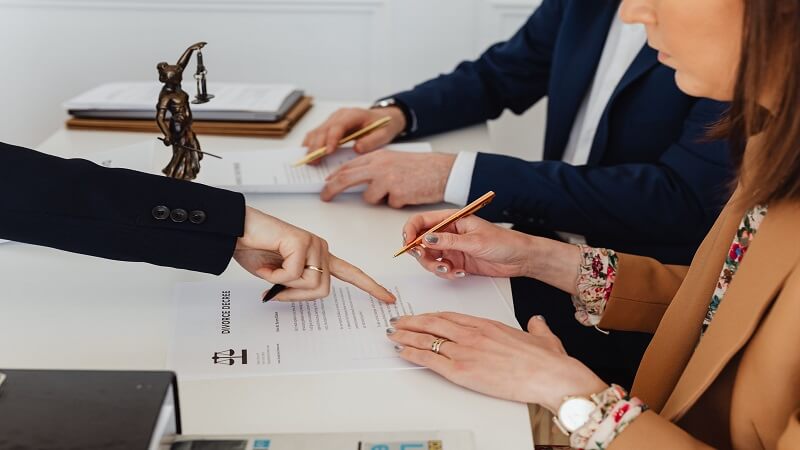 Your Divorce Finance Checklist: 10 Things to Do Before You Separate